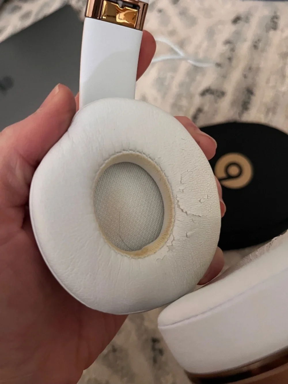 Beats Solo3 Wireless Headphones- Gold